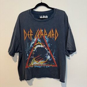 Def Leppard Blue Cropped Boxy Graphic T Shirt